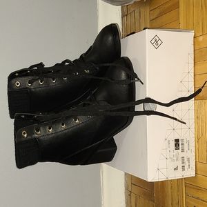 Heeled Winter Boots